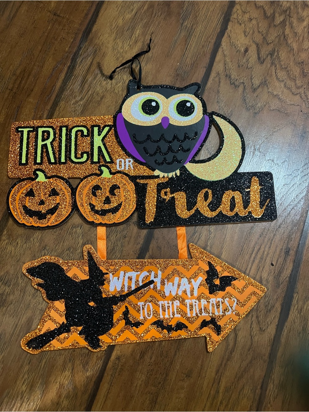 Halloween decor sign